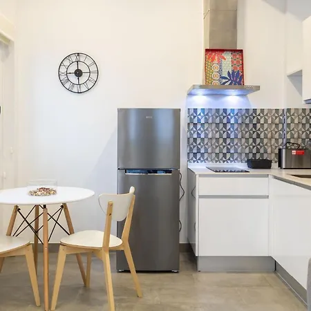 Apartamento Nine O´clock Castellar By Valcambre
